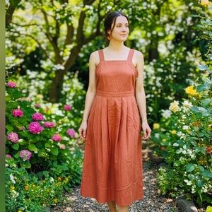 Elegant Orange Sleeveless Dress